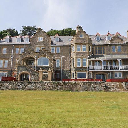 On The Straits Villa Menai Bridge Exterior photo